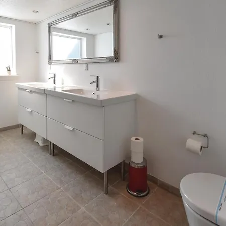 בית נופש Three-bedroom In