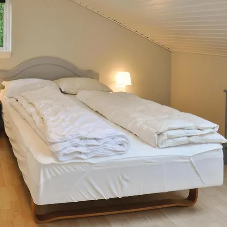 Three-bedroom In אוטרופ