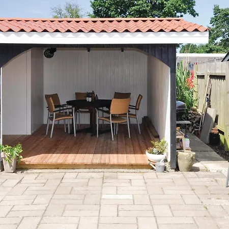 Semesterbostad Three-bedroom In *